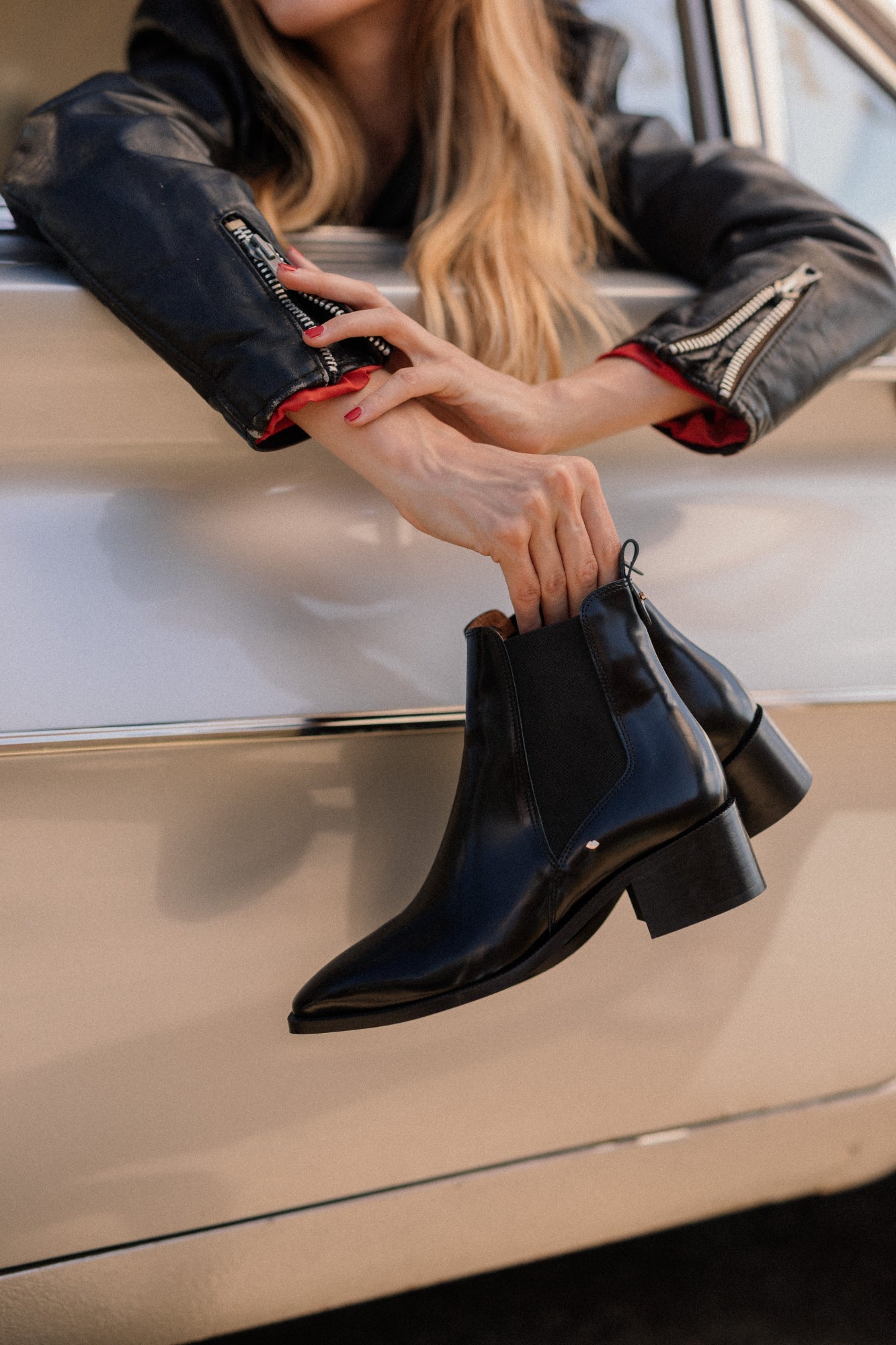 Alicia - Cuir Glacé Noir - Bons Baisers - The Bradery