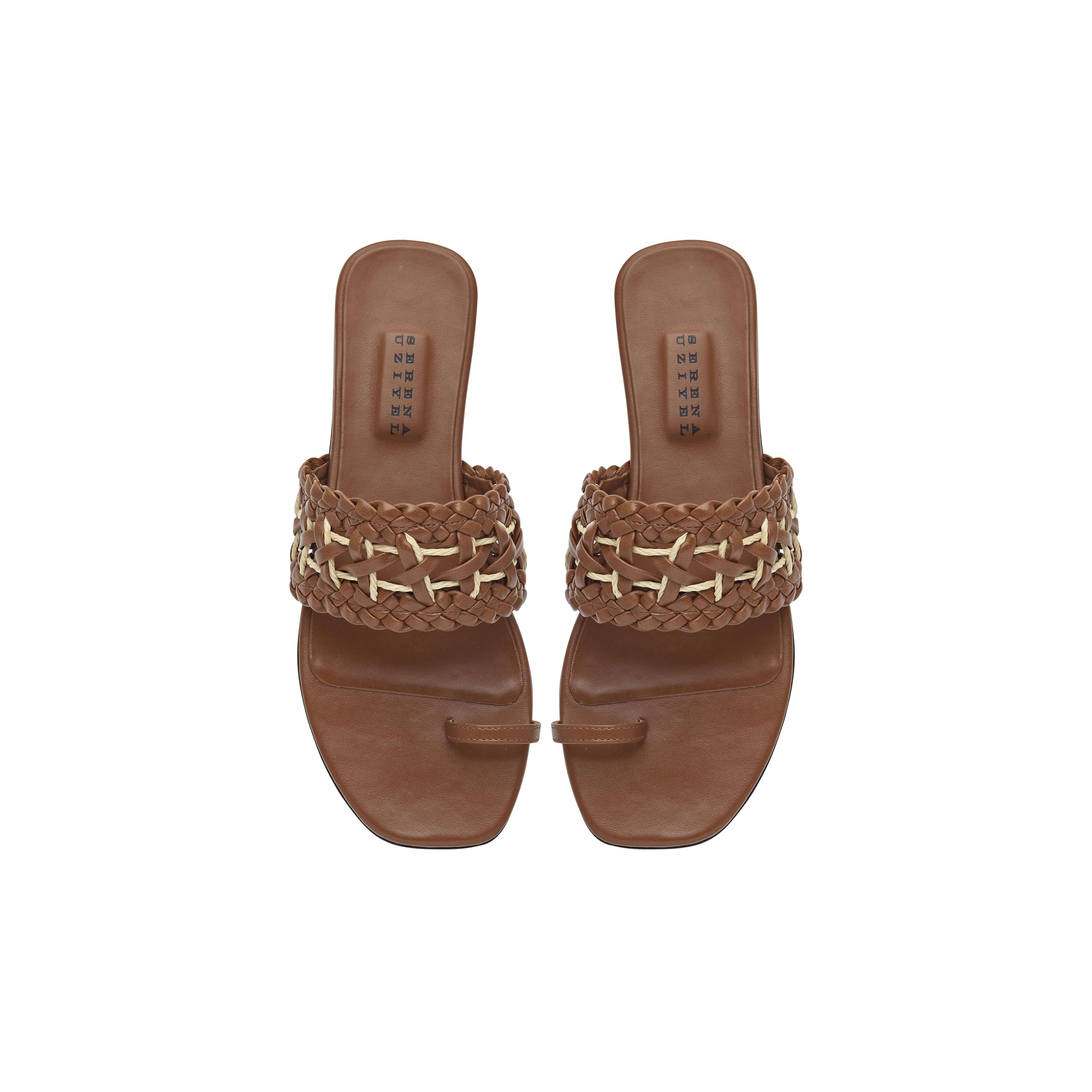 Almeria Camello Flat Toe Sandal in leather and raffia, featuring a stylish woven design in natural tones.