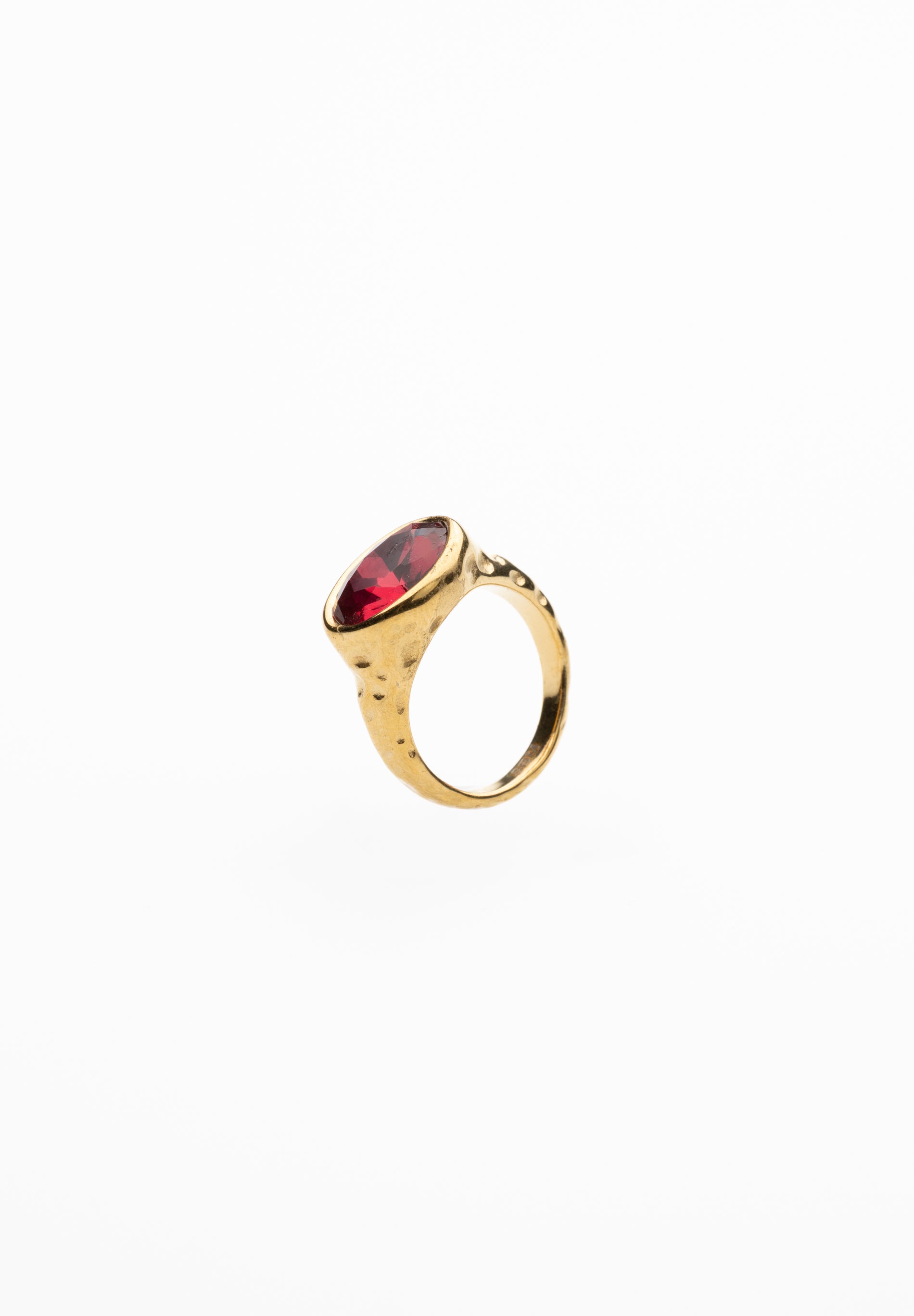 Bague Ovale En Cristal De Grenat