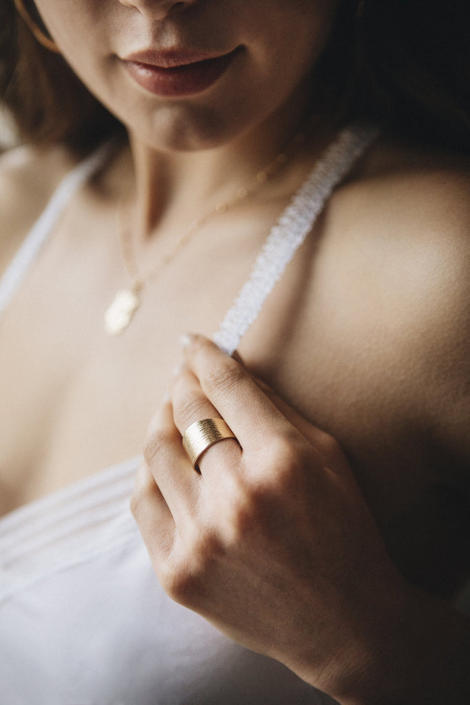 Bague Dana L Or Jaune - Bagues - Waekura - The Bradery