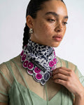 Foulard Bandana Vintage Ysl Yves Saint Laurent À Motif Baies Roses