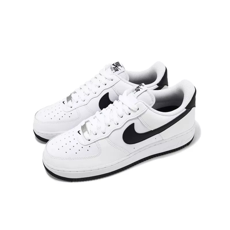 Baskets Nike Air Force 1 07 - Blanc/Noir