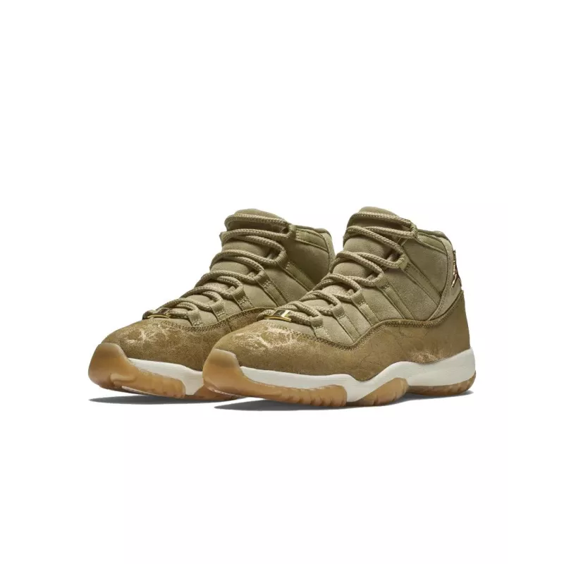 Baskets Nike Air Jordan Retro 11 - Beige