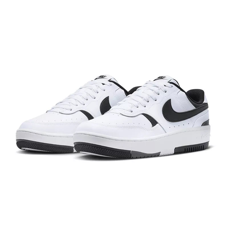 Baskets Nike Gamma Force - Blanc/Noir - Femme