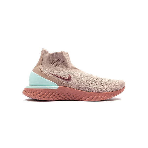 Basket Nike Rise React Flyknit Rose - Baskets Femme - Nike - The Bradery