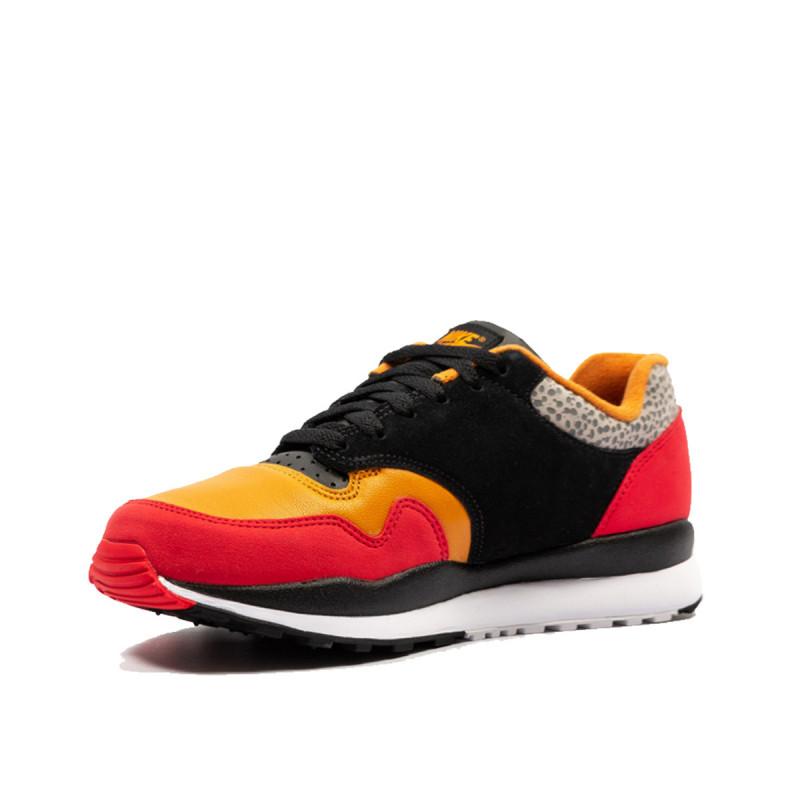 Baskets Nike Air Safari Se - Rouge - Homme - Nike2 - The Bradery