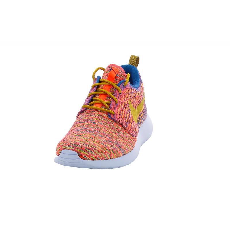 Baskets Nike Roshe One Flyknit - 704927-402 - Rose - Femme - Nike2 - The Bradery