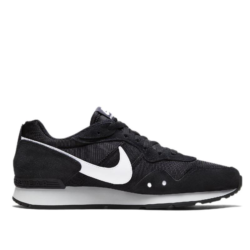 Baskets Venture Runner - Noir - Homme - Nike - The Bradery