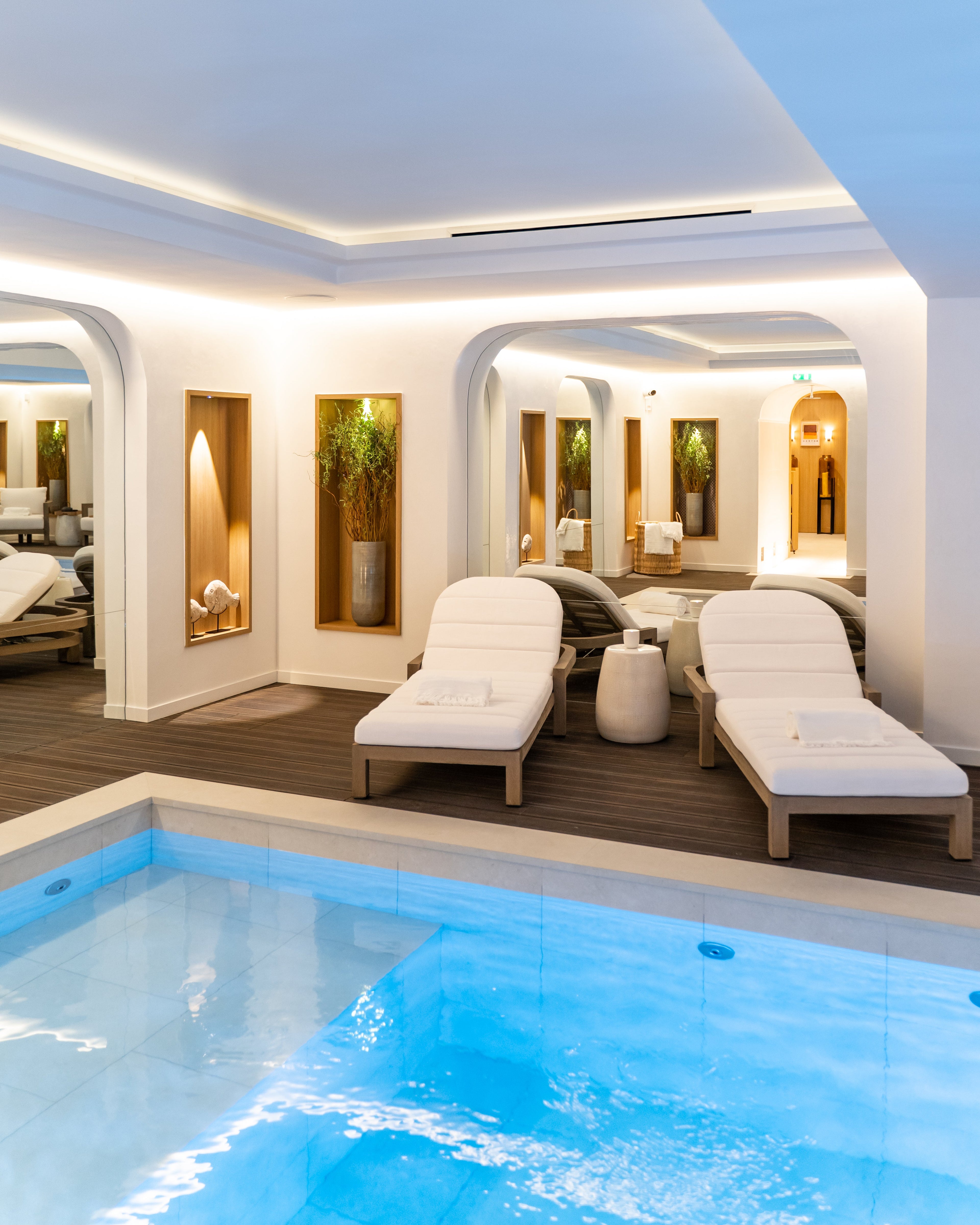 Spa Black Door Paris 8 - Massage Au Choix 1H et Accès Au Spa 1H (1 Personne)