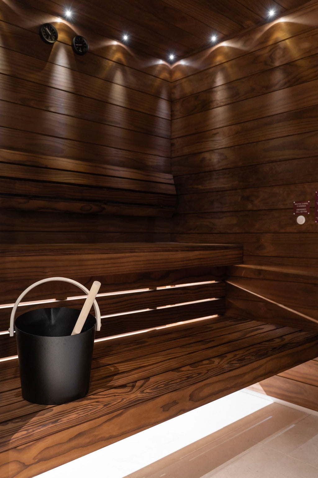 Spa Black Door Paris 8 - Soin Visage Radieux Bioeffect et Accès Au Spa 1H (1 Personne)