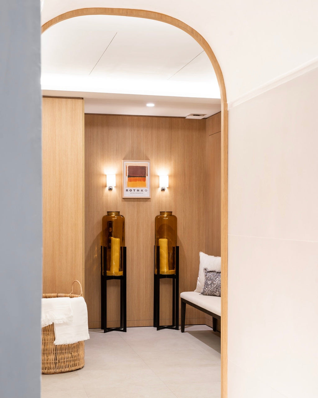 Spa Black Door Paris 8 - Soin Visage Radieux Bioeffect et Accès Au Spa 1H (1 Personne)