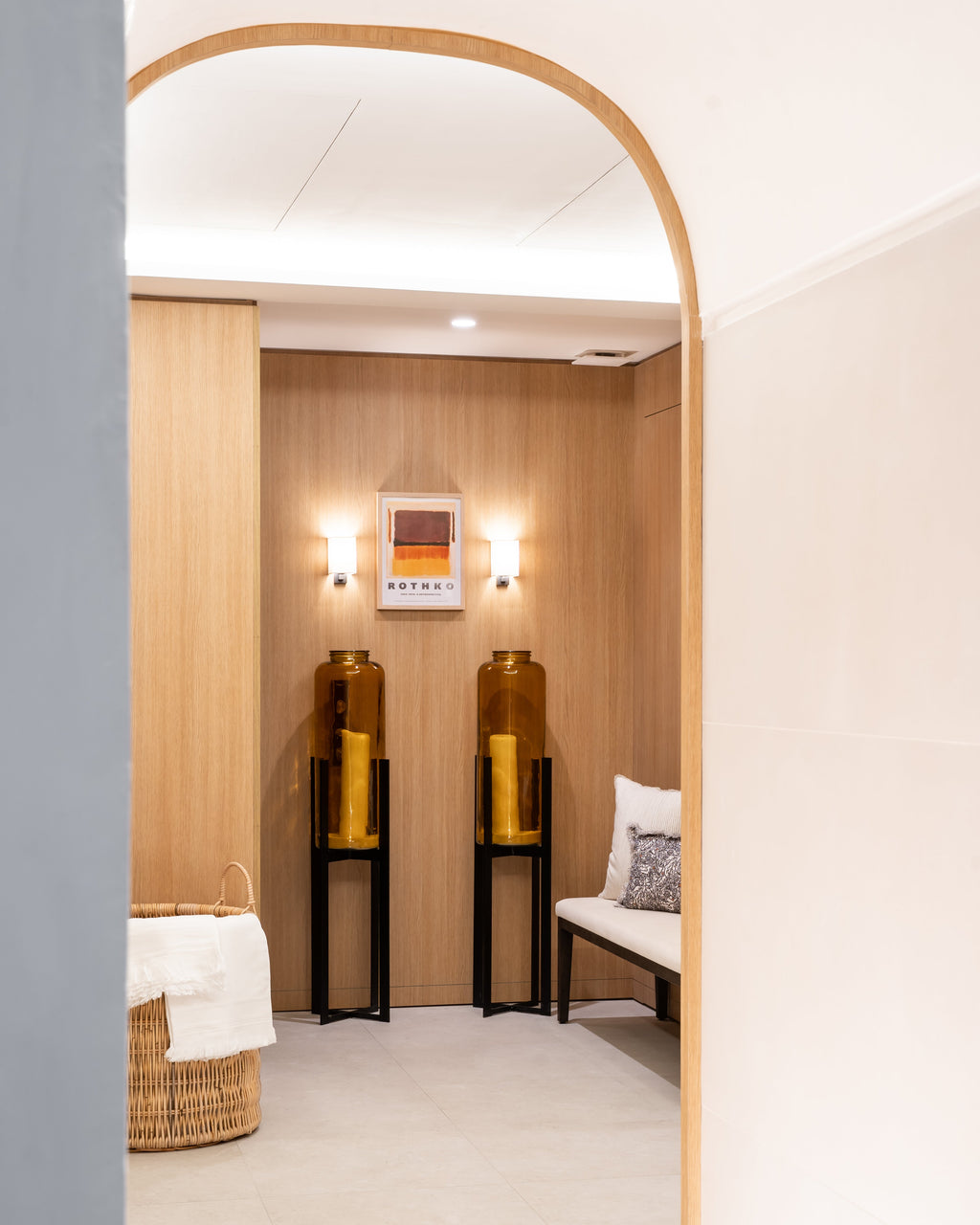 Spa Black Door Paris 8 - Rituel Glow & Relax 3H : Massage Signature 1H,  Soin Du Visage Bioeffect 1H et Accès au Spa 1H (1 Personne)