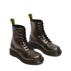 Boots Pascal Stud Emboss Leather Lace Up - Noir - Dr Martens - The Bradery