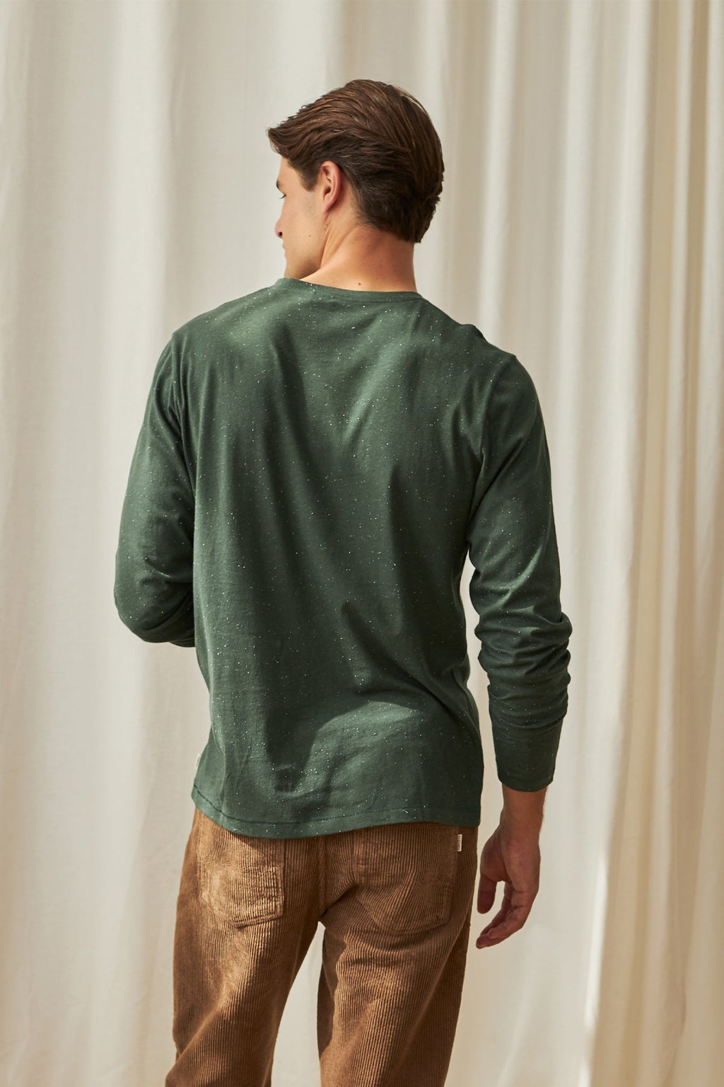Regular fit eco-friendly green men top