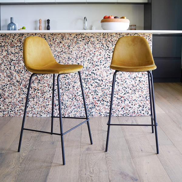 chaise de bar henrik jaune ambiance focus velour