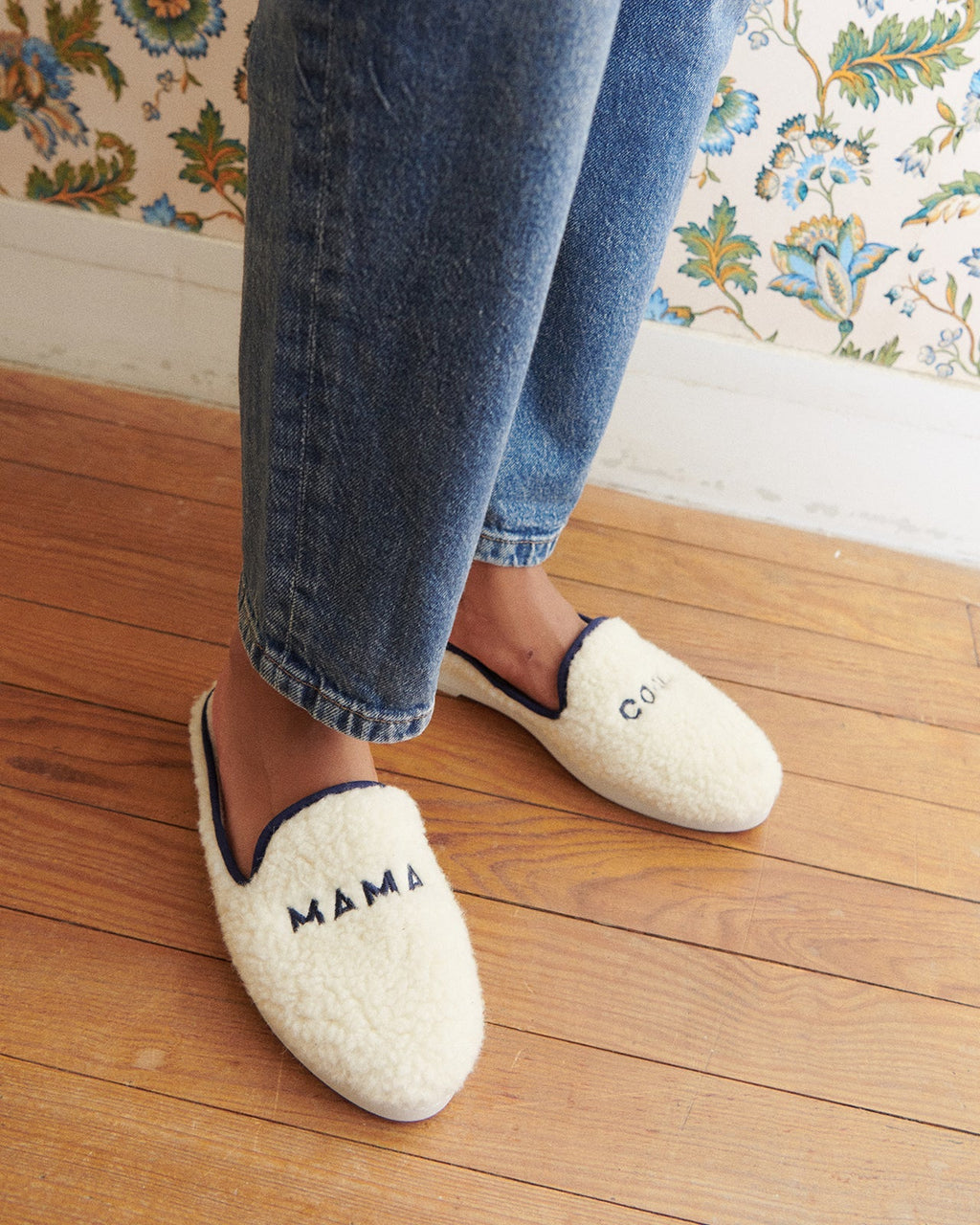 Les Chaussons Mama Cool En Laine Bouclette - Angarde X Émoi Émoi