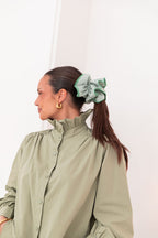 LÉONIE Kaki - Chemise Col Victorien