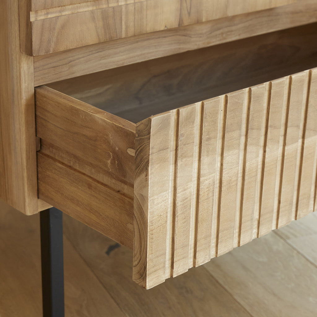 153-armoire_en_teck_massif_95_cm-05.jpg