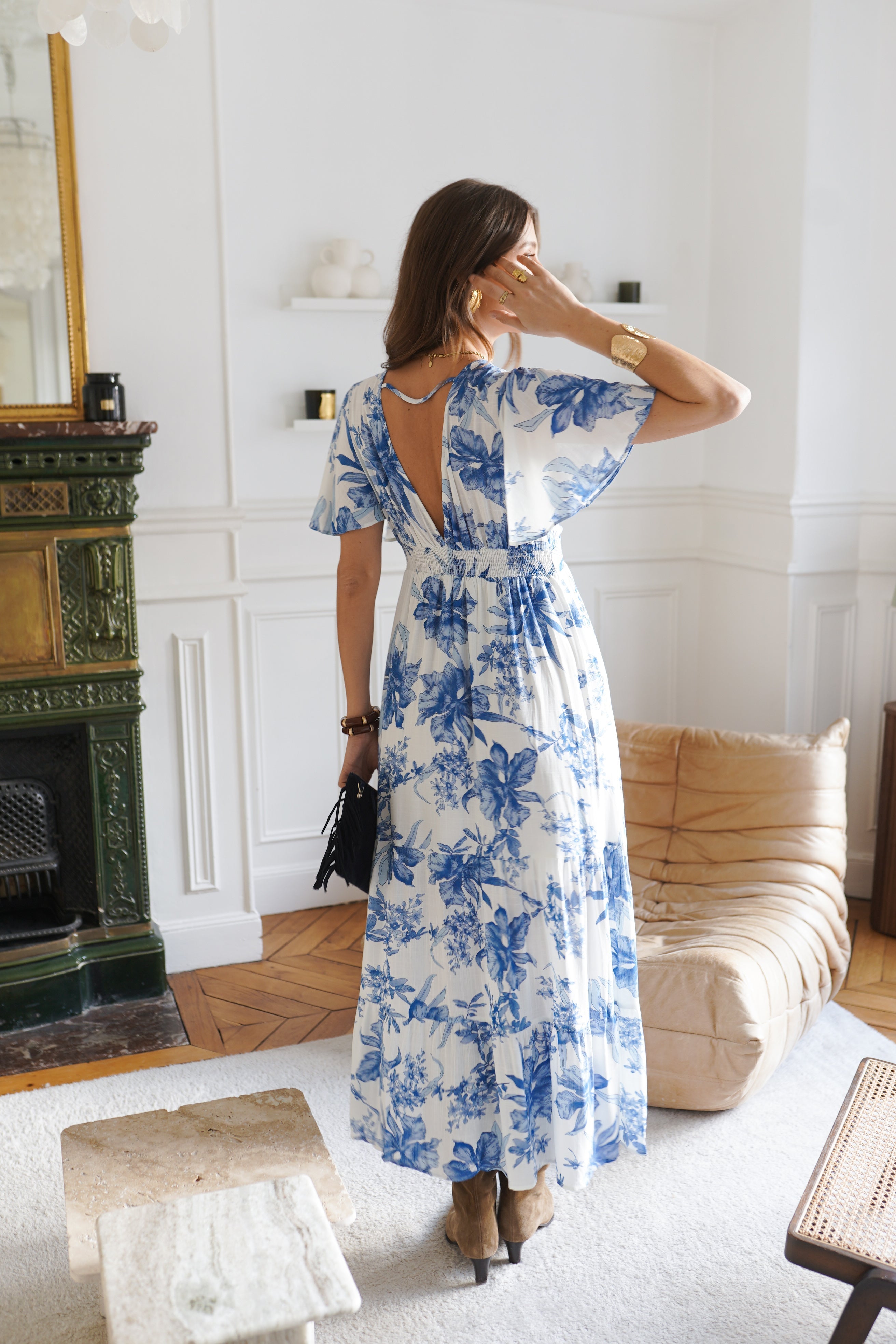 Robe Anong