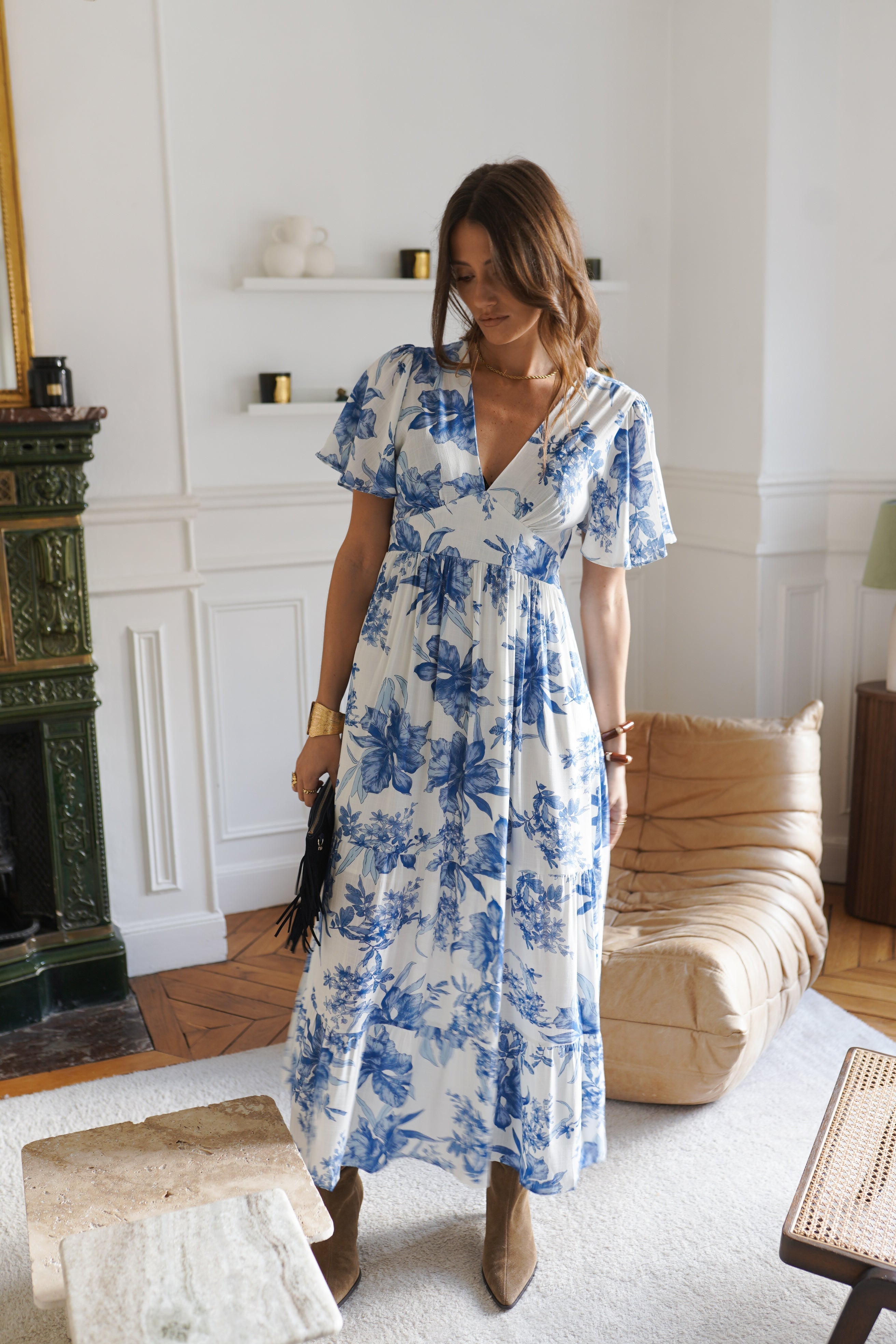 Robe Anong