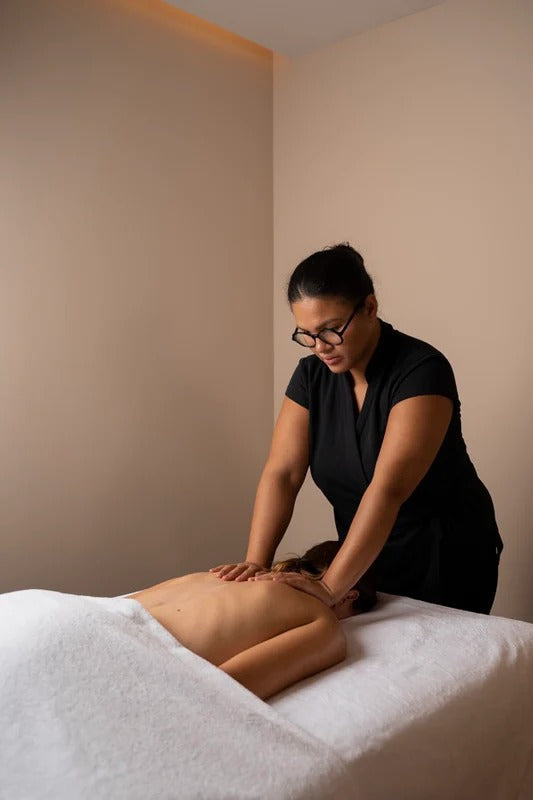 Spa Des Lumières Versailles - Massage au choix 1H et Accès Au Spa 30 Min (1 Personne)