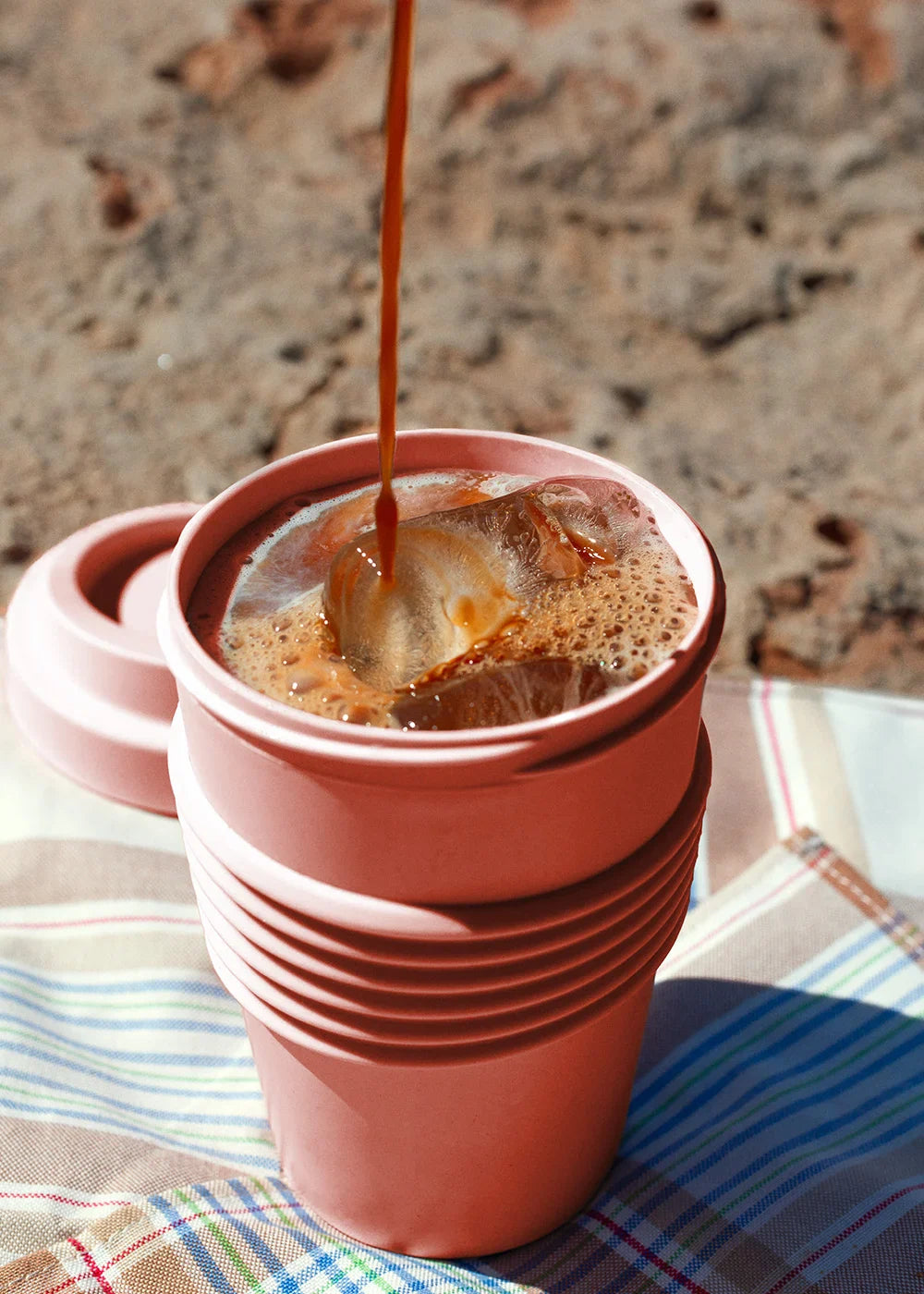 Kitchenware Outdoor Eco - Pack 2 Verres À Café Avec Couvercle Matériau Recyclé - Terracotta