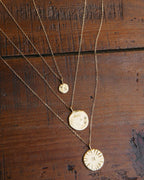 La médaille Initiale précieuse - en vermeil - argent et or 24 carats - 20mm Médailles SYLVAIN COMPAGNON