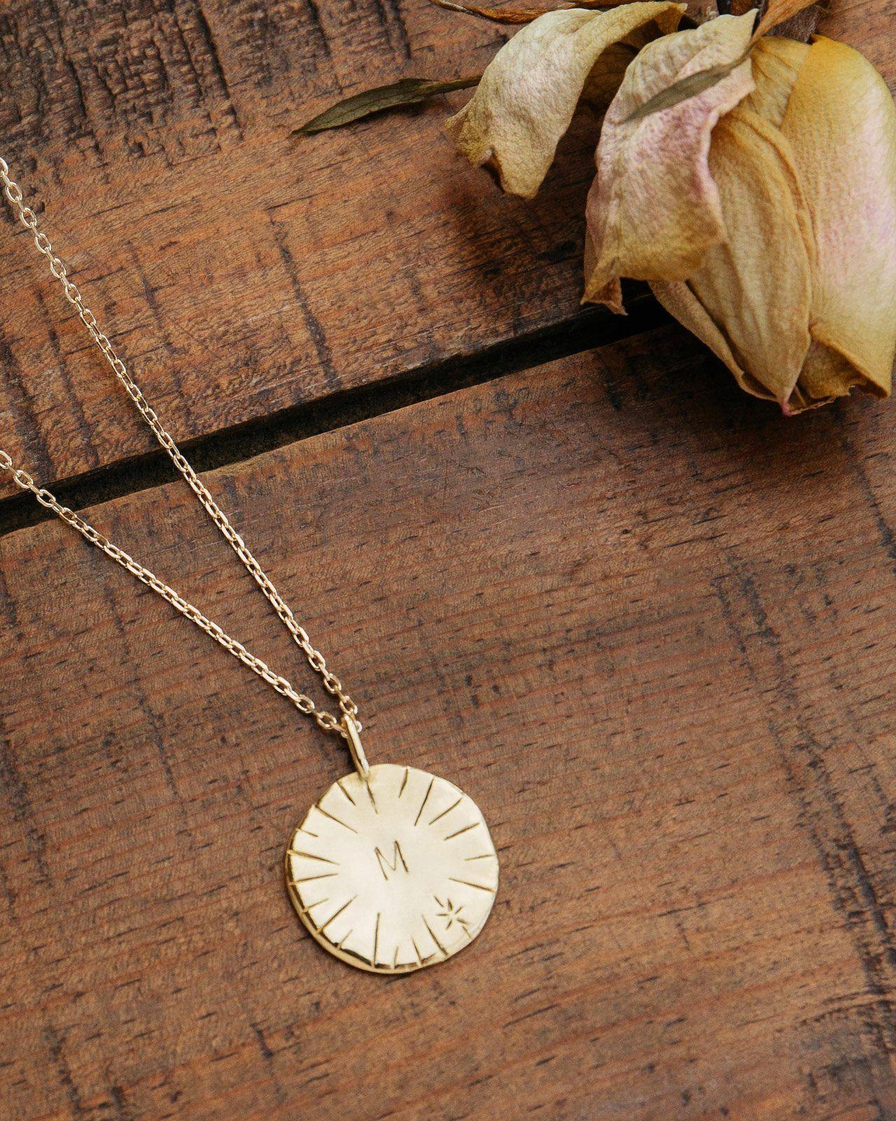 La médaille Initiale précieuse - en vermeil - argent et or 24 carats - 20mm Médailles SYLVAIN COMPAGNON