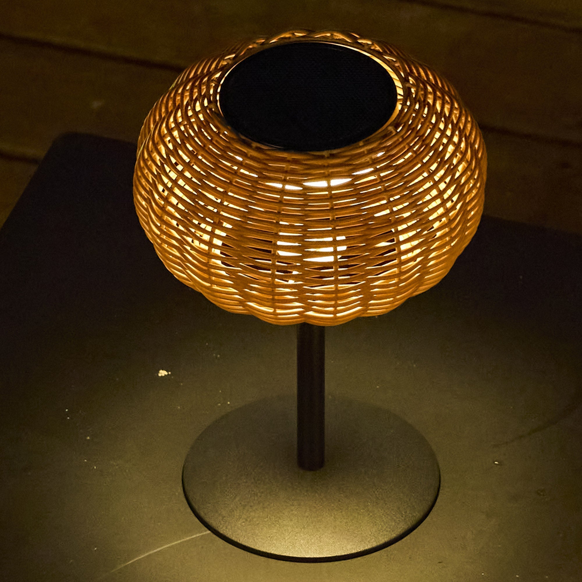 Samira - Lampe De Table Solaire - Polyrotin - Beige