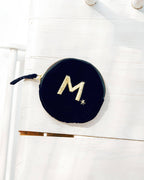 Le Porte-Monnaie Initiale En Velours Bleu Nuit Et Broderie Dorée - Emoi Emoi - The Bradery
