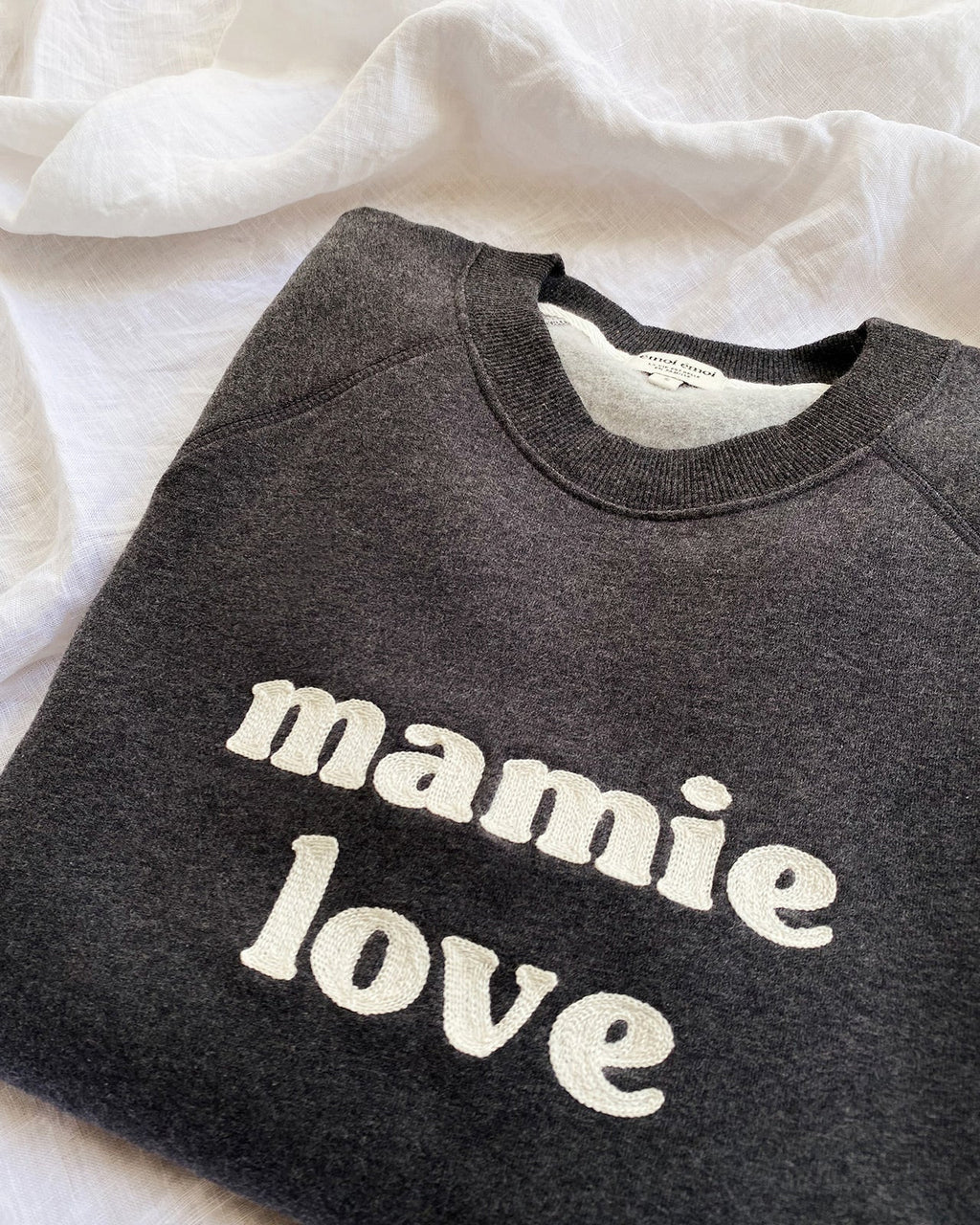 Le Sweat Brodé Mamie Love En Coton Bio - Gris Anthracite