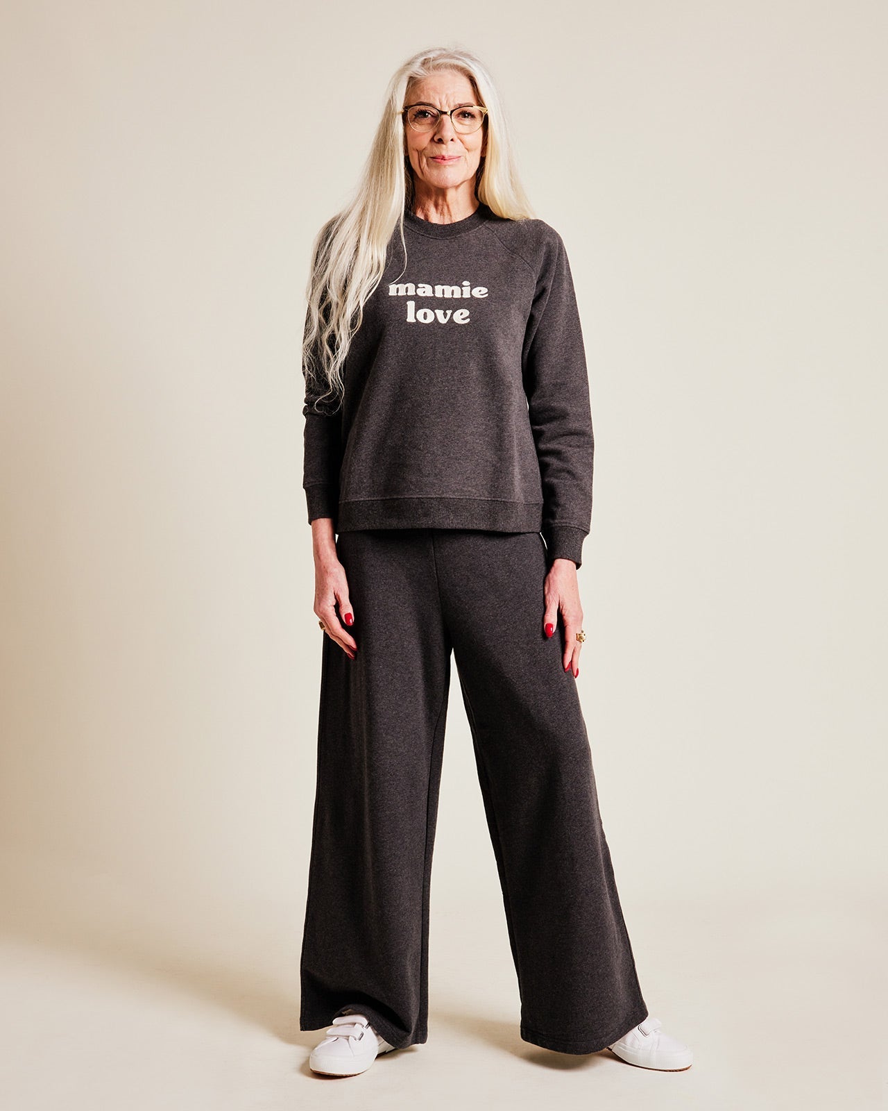 Le Sweat Brodé Mamie Love En Coton Bio - Gris Anthracite