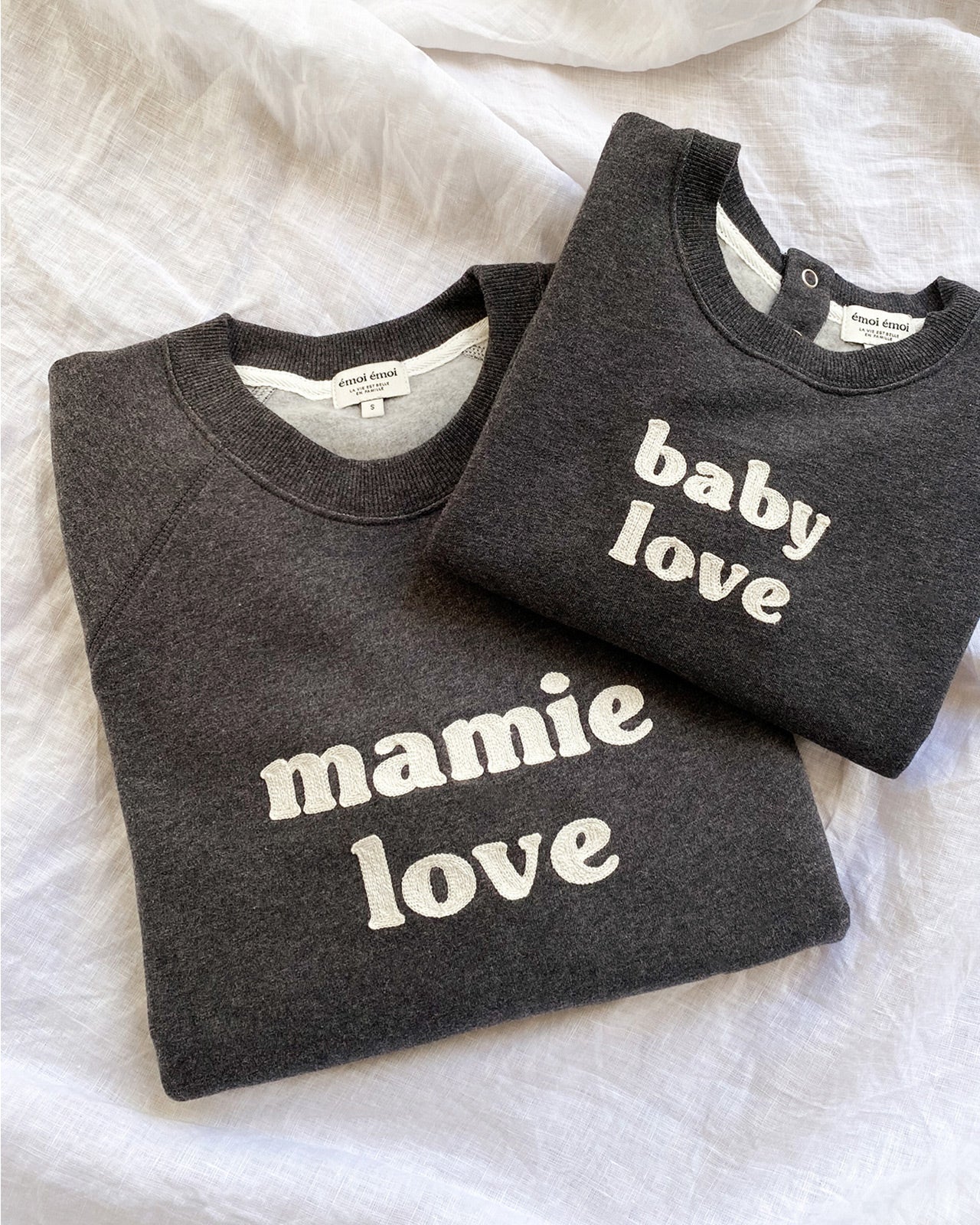 Le Sweat Brodé Mamie Love En Coton Bio - Gris Anthracite