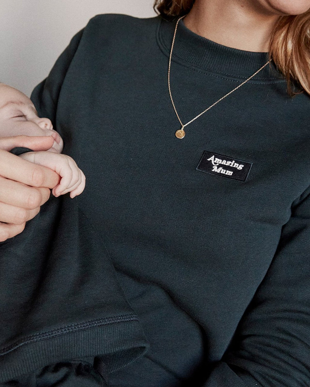 Le Sweat Mini Patch Amazing Mum En Coton Bio - Charbon