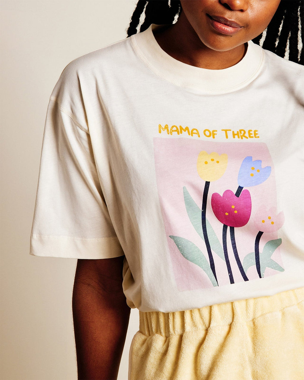 Le T-Shirt Mama Of Three En Coton Bio - Tulipes