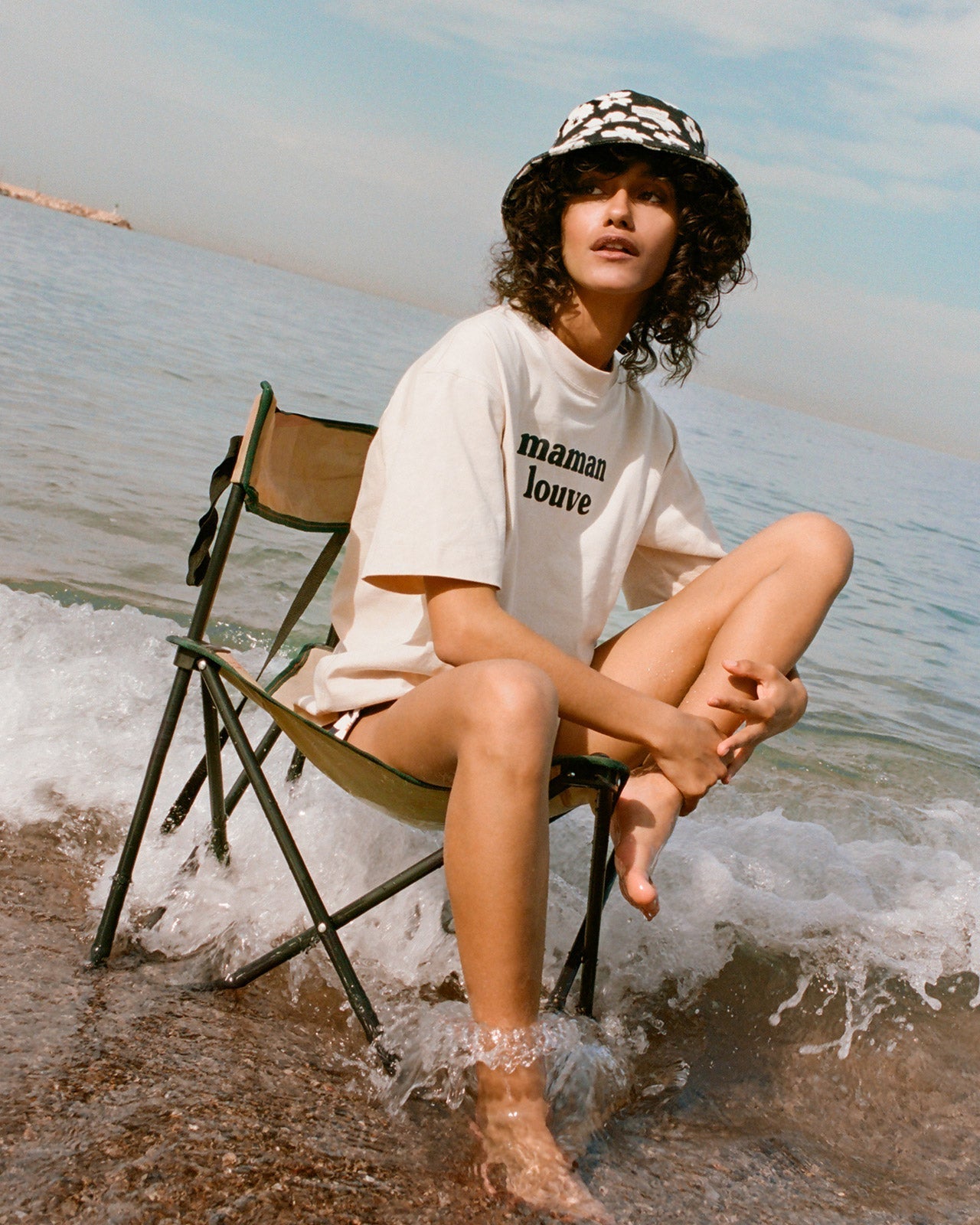 Le T-Shirt Maman Louve En Coton Bio - Latte