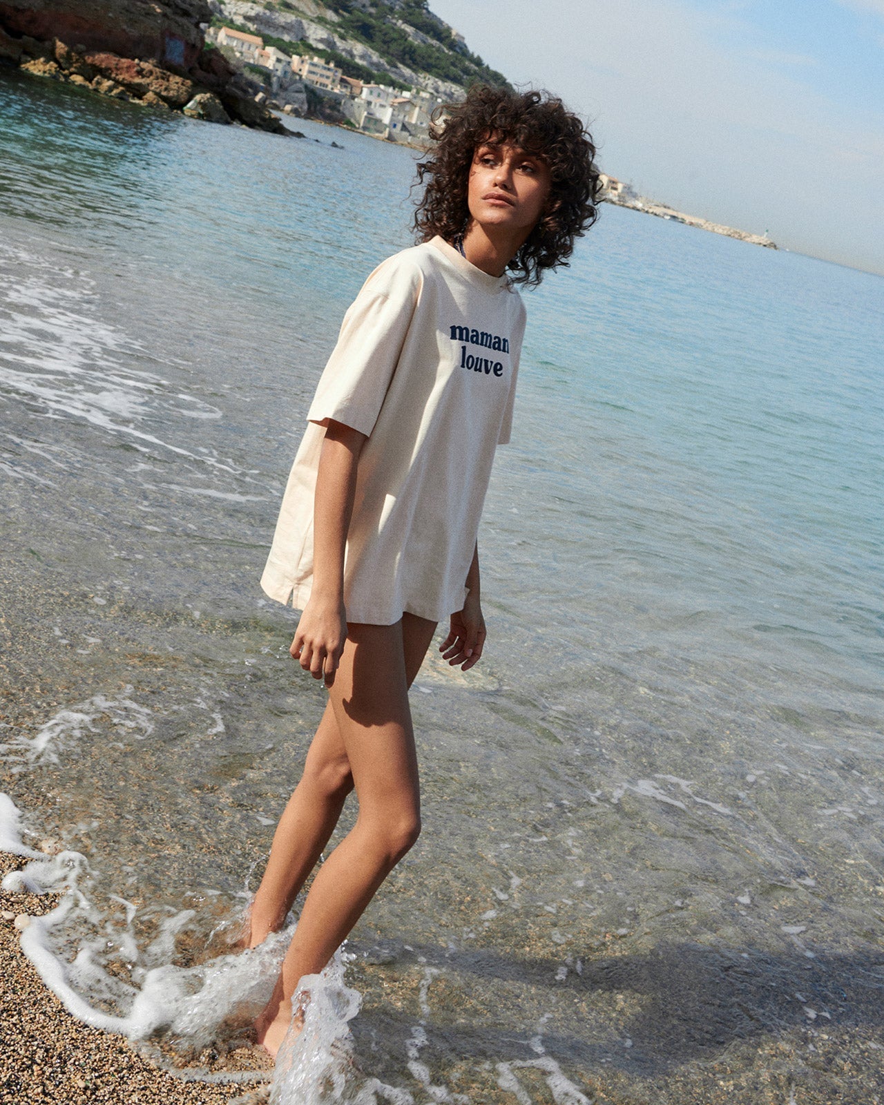 Le T-Shirt Maman Louve En Coton Bio - Latte