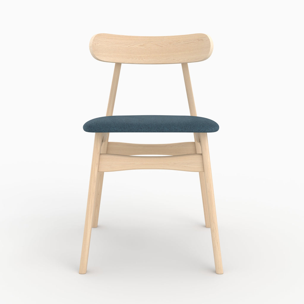 lot 2 chaises josette en bois clair te tissu bleu