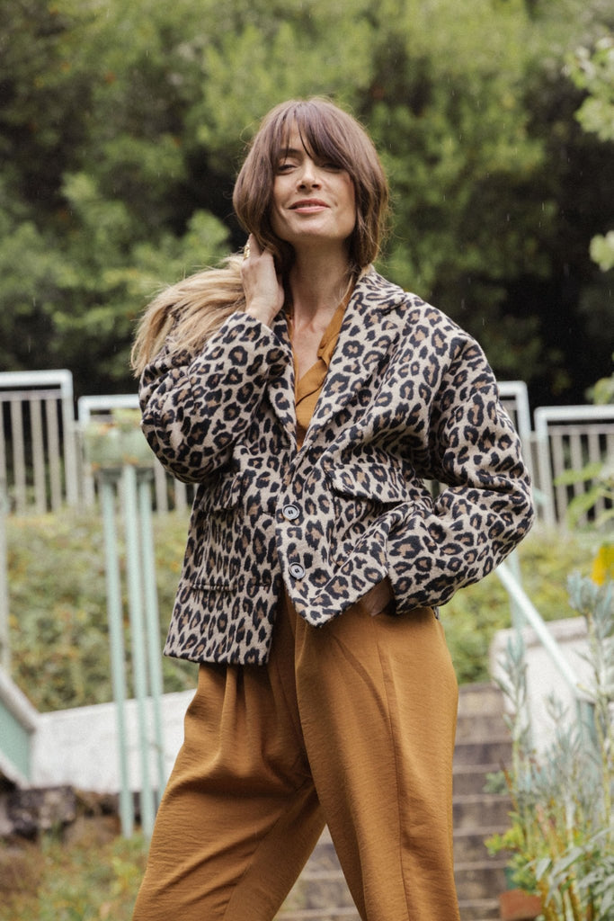 Manteau Court Luno - Léopard - Plume Paris - The Bradery