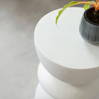 maupiti_table_appoint_belle_matiere_beton_blanc_indus
