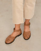 MIM Sandalia plana ODD CAMEL