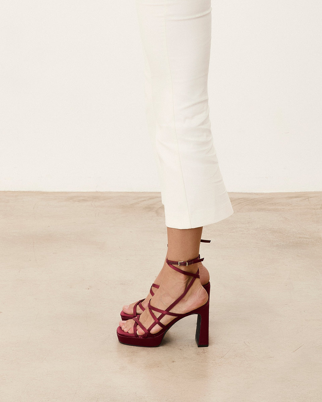 Mim shoes Sandalia de tacón NORI BURDEOS SATIN