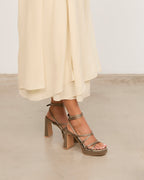 Mim shoes Sandalia de tacón NORI GRIS SATIN