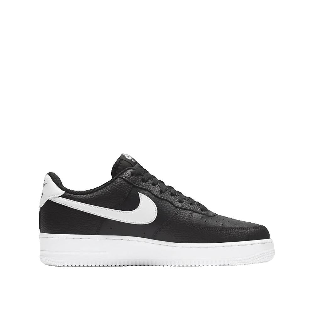 Baskets Air Force 1 '07 - Noir / Blanc