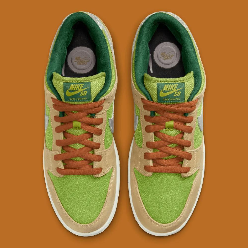 Baskets SB Dunk Low Pro - Beige