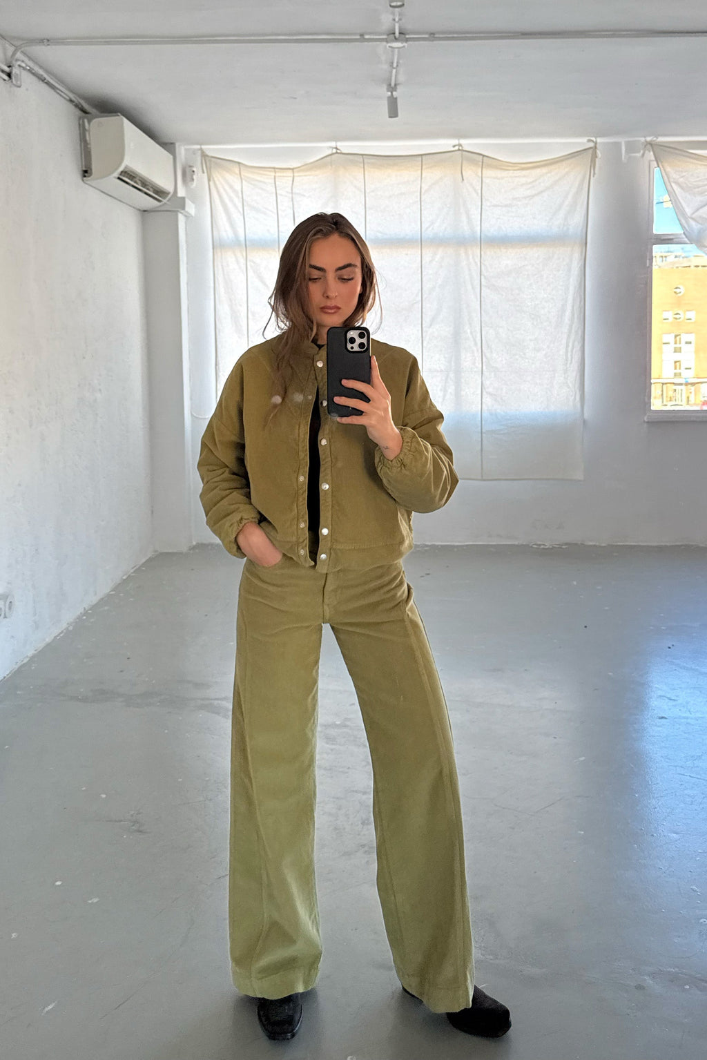 Pantalon Droit En Velours Côtelé Vert