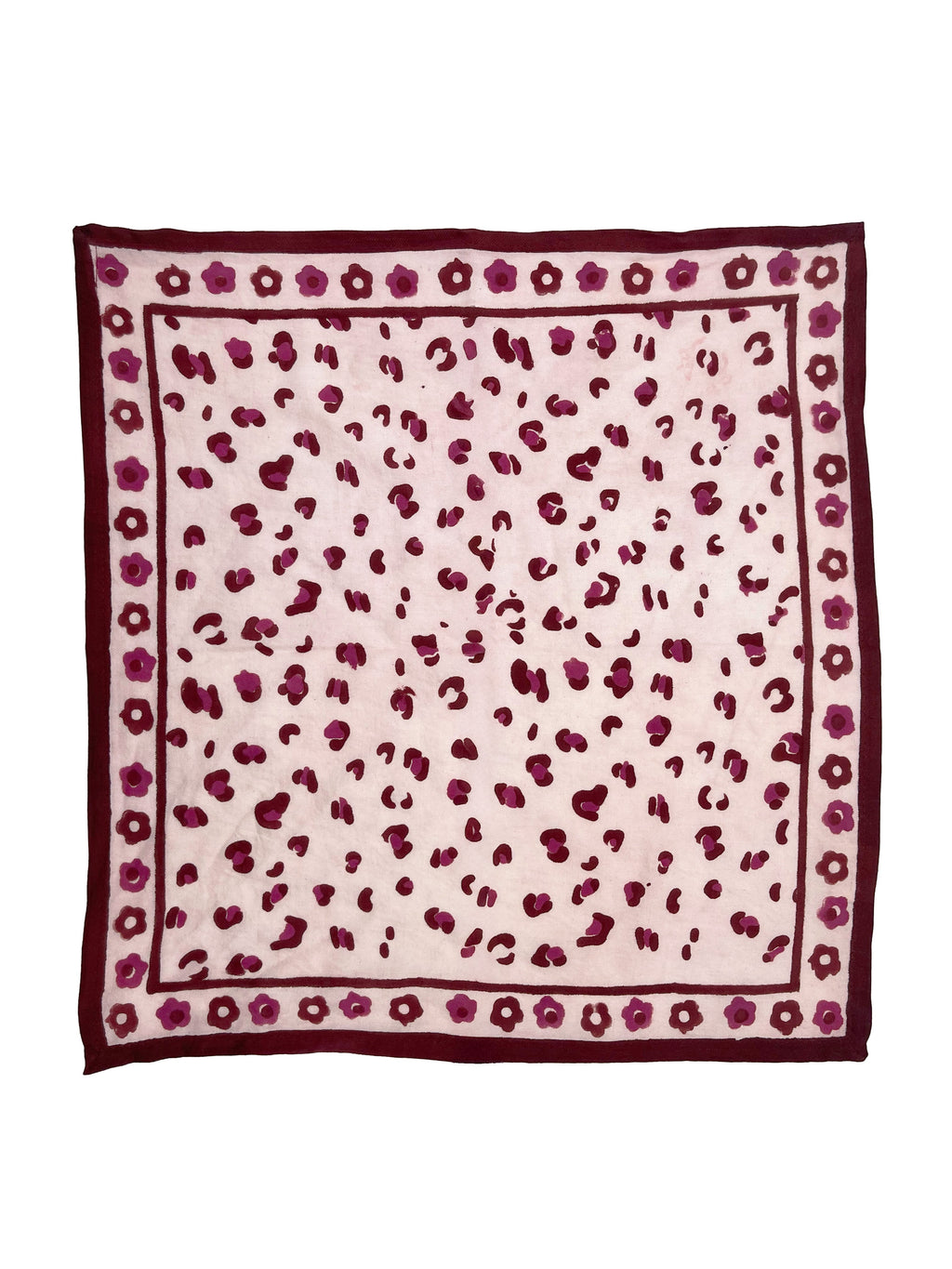petit-foulard-oscar-50-par-50-enfant-adulte-graou-milk-rose-leopard-motif-milinane