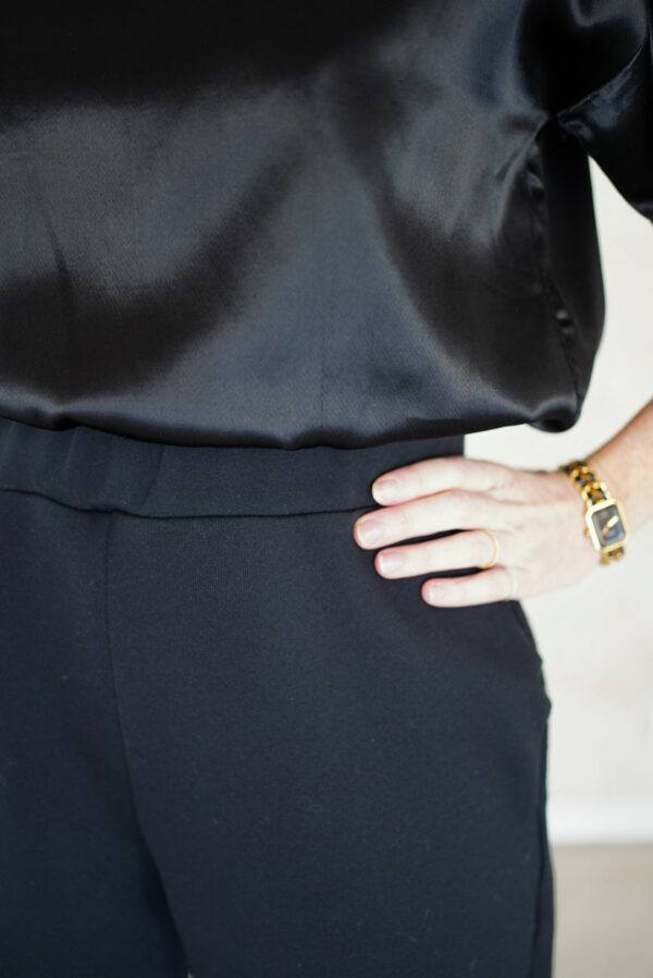 Haut Couture - Satin Black