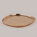 plateau-metal-dore-forme-arrondie