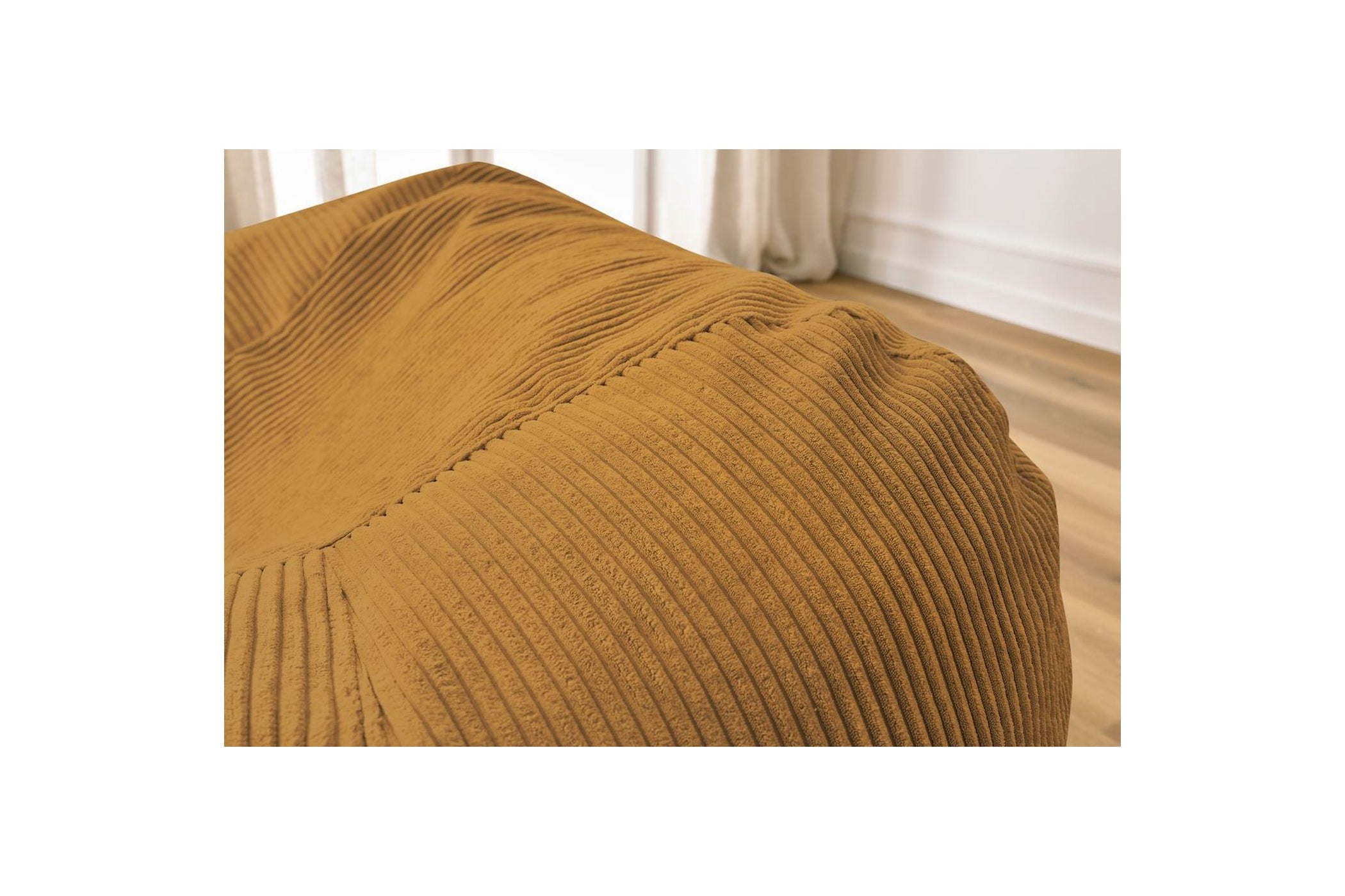 Pouf ultra moelleux VOLTAIRE velours côtelé - BOBOCHIC - The Bradery